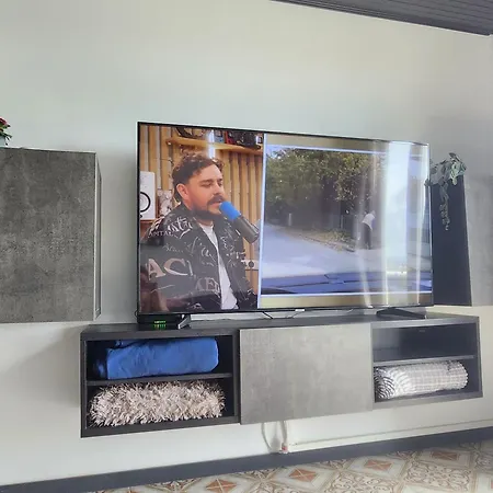 アパート T4 Proche Tram Et Bus 4eme Etage