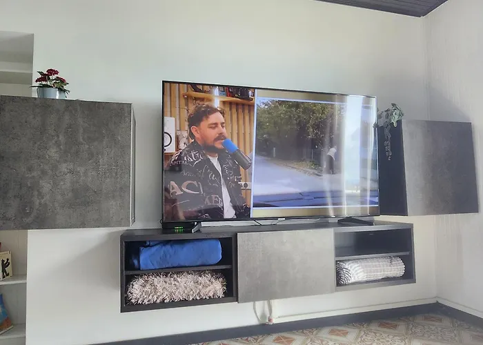 アパート T4 Proche Tram Et Bus 4eme Etage